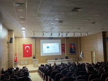 ERASMUS BİLGİLENDİRME EĞİTİMİ DÜZENLENDİ