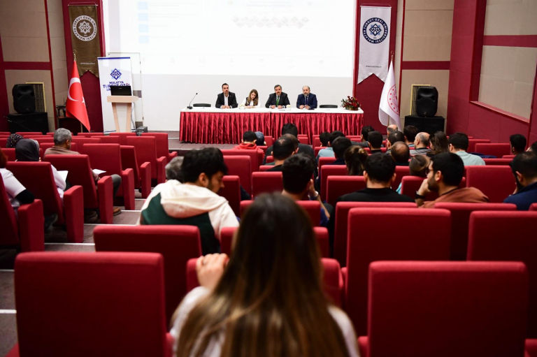 DEKAN ASİSTAN HEKİM VE ARAŞTIRMA GÖREVLİSİ BULUŞMASI