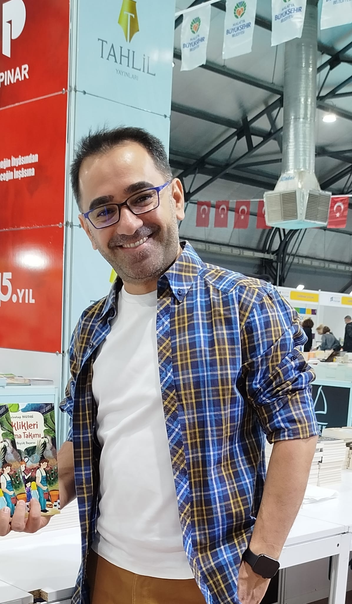 ÇOCUK KİTABI YAZARI- ÇOCUK GELİŞİMİ ÖĞRENCİLERİ BULUŞMASI